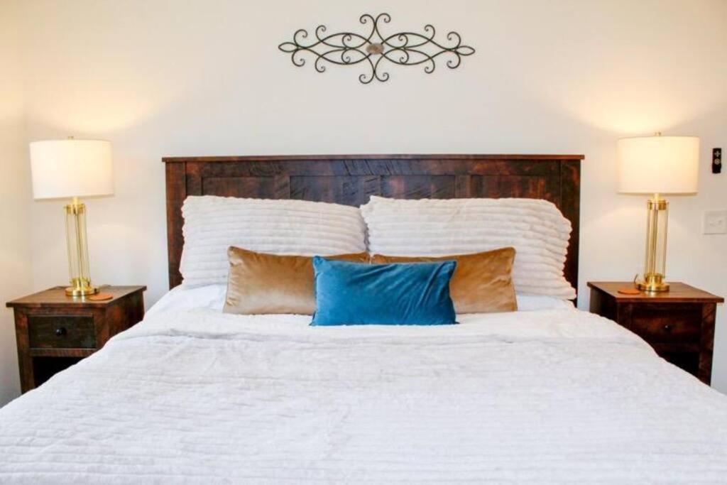 Luxe Retreat - June Sale! - Easy Drive - Xl Swim Spa - Award Winning! Sevierville Eksteriør bilde