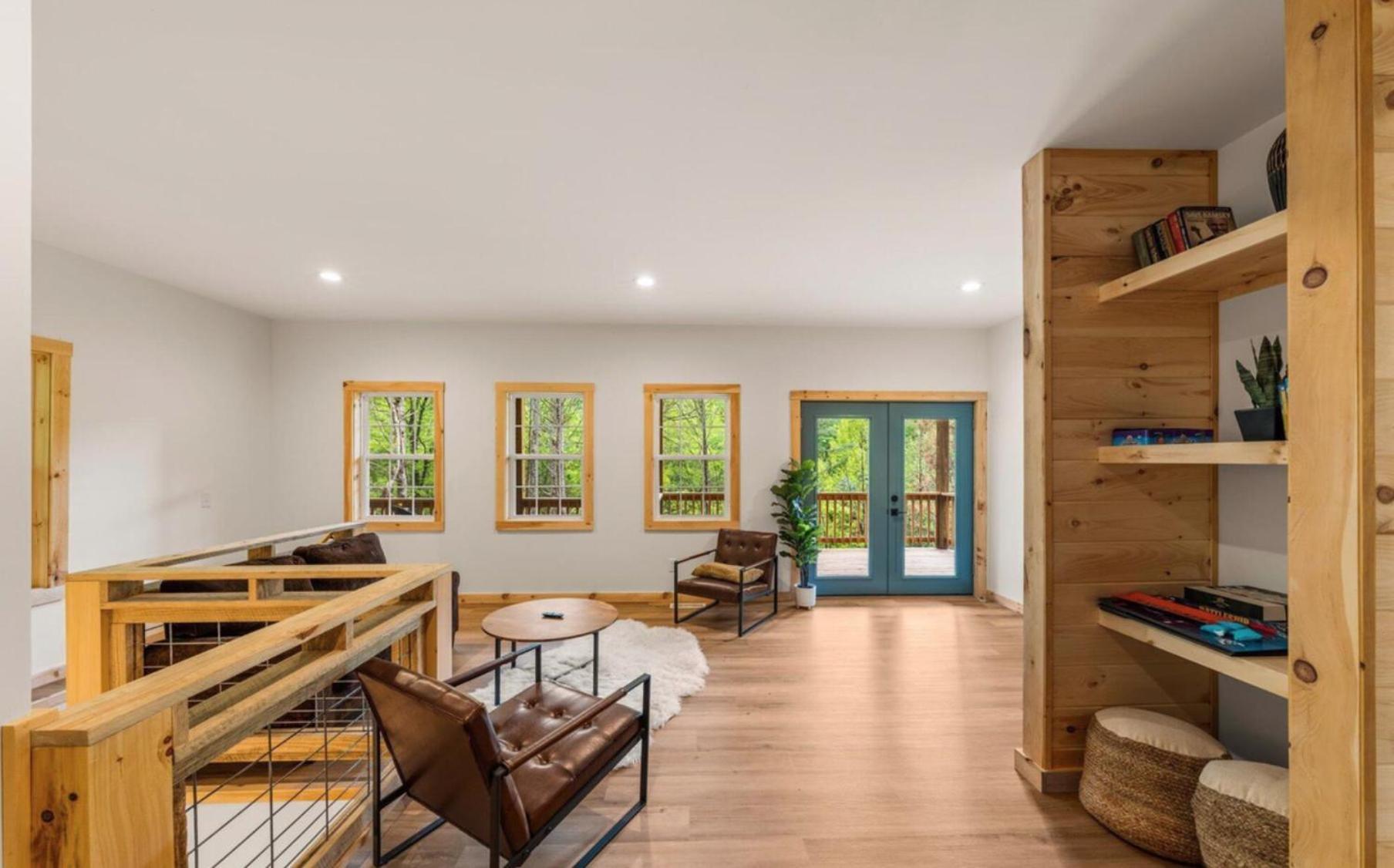 Luxe Retreat - June Sale! - Easy Drive - Xl Swim Spa - Award Winning! Sevierville Eksteriør bilde